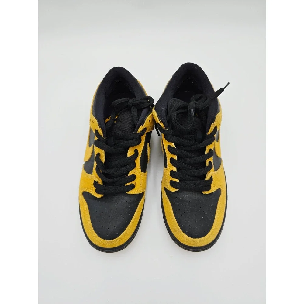 Nike SB Dunk‎ Low Pro Iowa University Gold Black 304292-706 Mens Size 8 2015